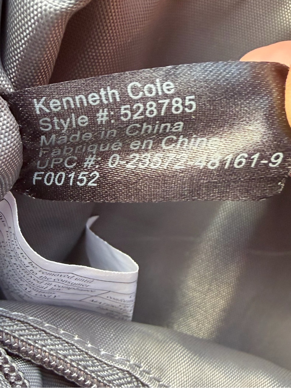 Kenneth Cole Reaction Black Leather Messenger Bag 11”X11” - Picture 5 of 16